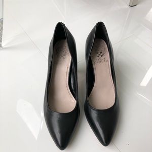 Vince Camuto Pumps